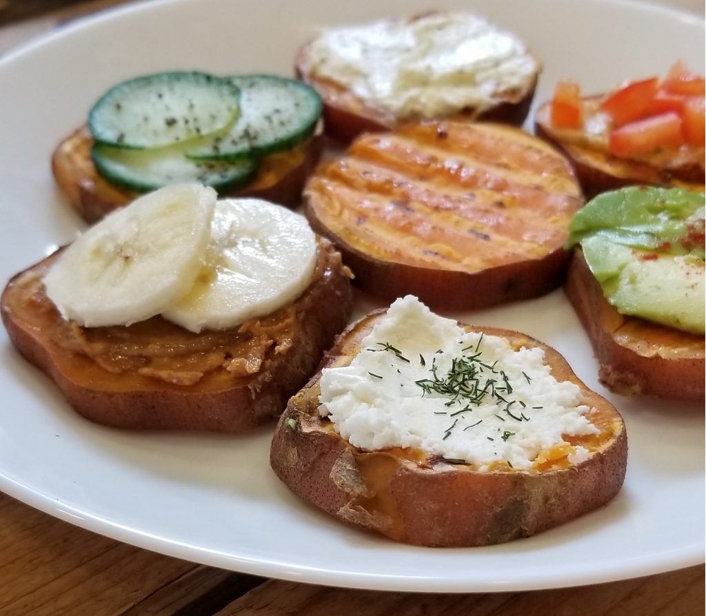 vegan sweet potato toast - 9x vegan lunch recept inspiratie